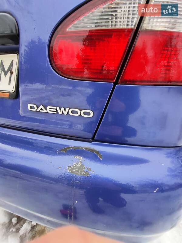 Седан Daewoo Lanos 1998 в Львові