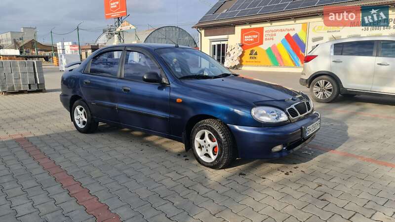 Седан Daewoo Lanos 2003 в Измаиле
