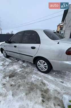 Седан Daewoo Lanos 2002 в Тернополі