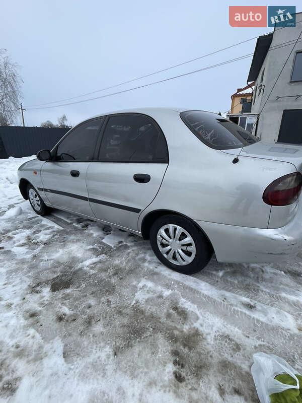 Седан Daewoo Lanos 2002 в Тернополе