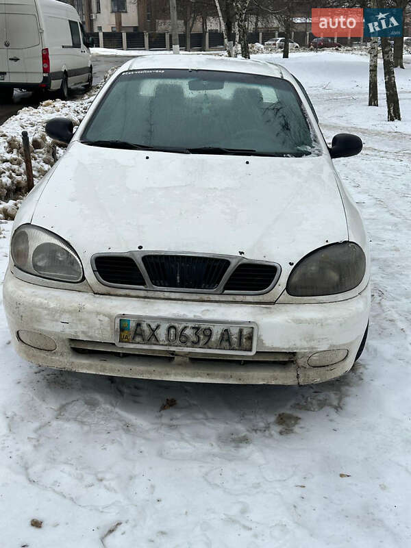 Седан Daewoo Lanos 2002 в Харкові