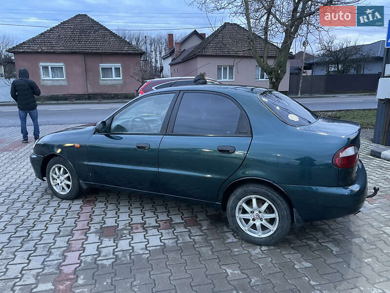 Седан Daewoo Lanos 2006 в Мукачевому