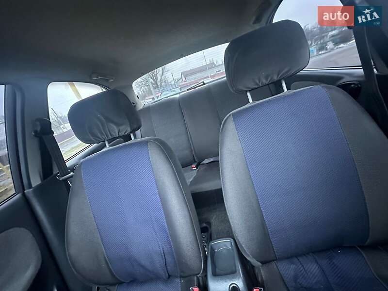 Седан Daewoo Lanos 2005 в Кременчуці