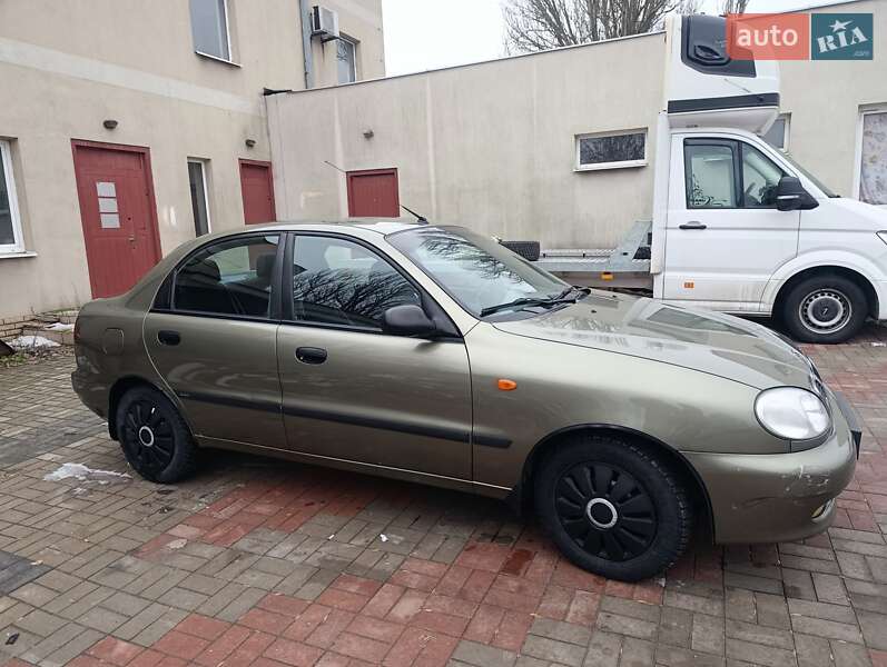 Седан Daewoo Lanos 2004 в Запоріжжі
