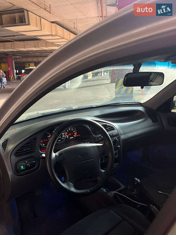 Седан Daewoo Lanos 2003 в Киеве