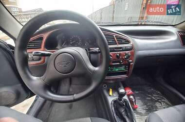 Седан Daewoo Lanos 2003 в Южном