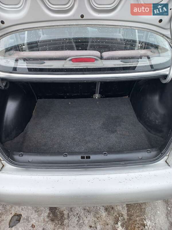 Седан Daewoo Lanos 2003 в Сарнах