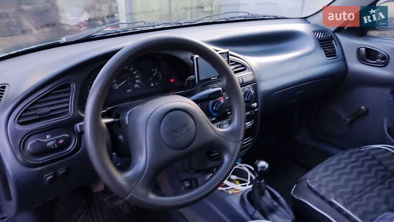 Седан Daewoo Lanos 2003 в Харькове