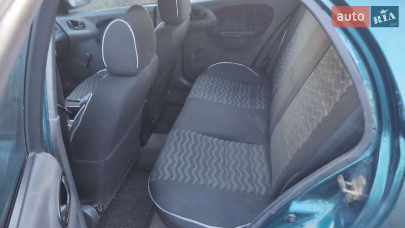 Седан Daewoo Lanos 2003 в Харькове
