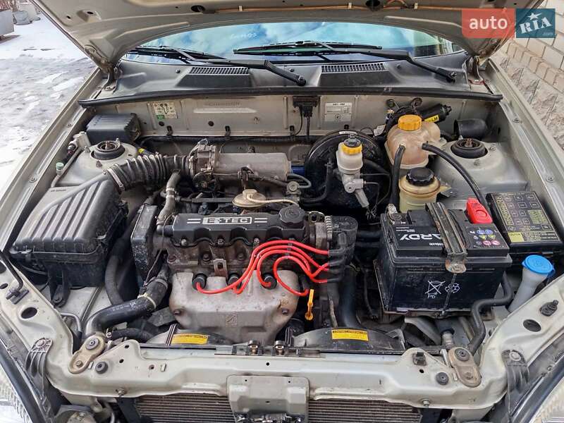 Седан Daewoo Lanos 2006 в Олександрії