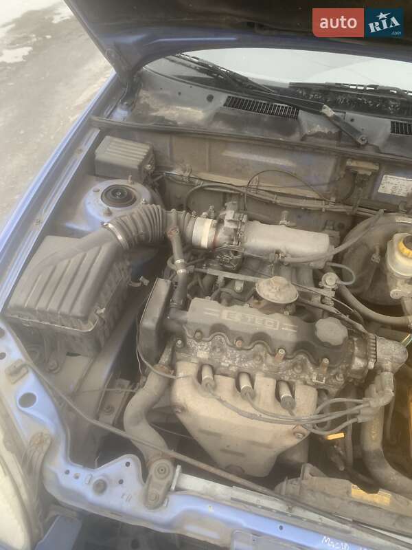 Седан Daewoo Lanos 2006 в Сарнах