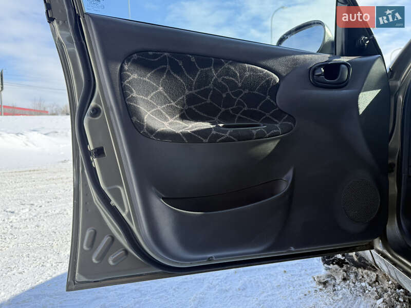 Седан Daewoo Lanos 2003 в Києві фото 14 Седан Daewoo Lanos 2003 в Києві