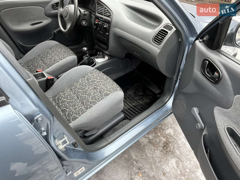 Седан Daewoo Lanos 2008 в Миргороді