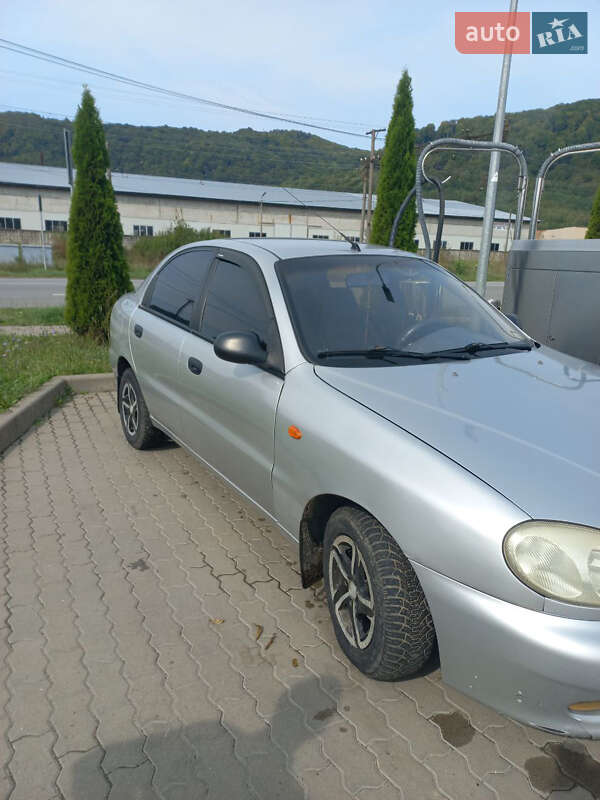 Седан Daewoo Lanos 2003 в Великом Березном фото 3 Седан Daewoo Lanos 2003 в Великом Березном