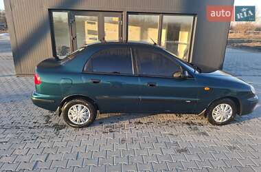 Седан Daewoo Lanos 2005 в Комарному
