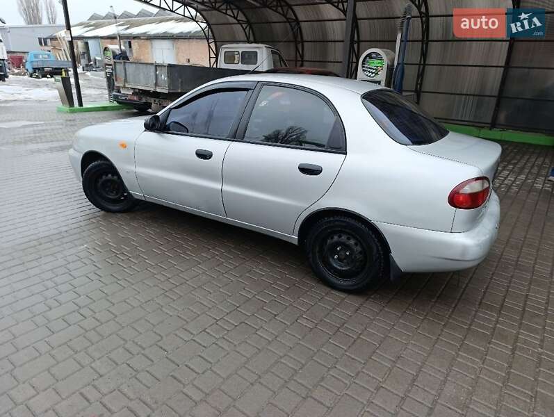 Седан Daewoo Lanos 2004 в Кропивницькому