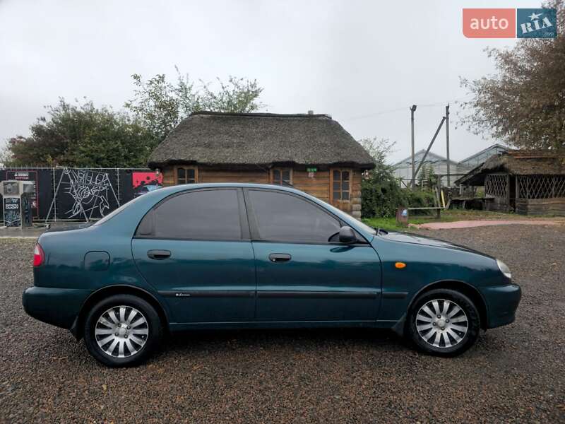 Седан Daewoo Lanos 2005 в Рогатине