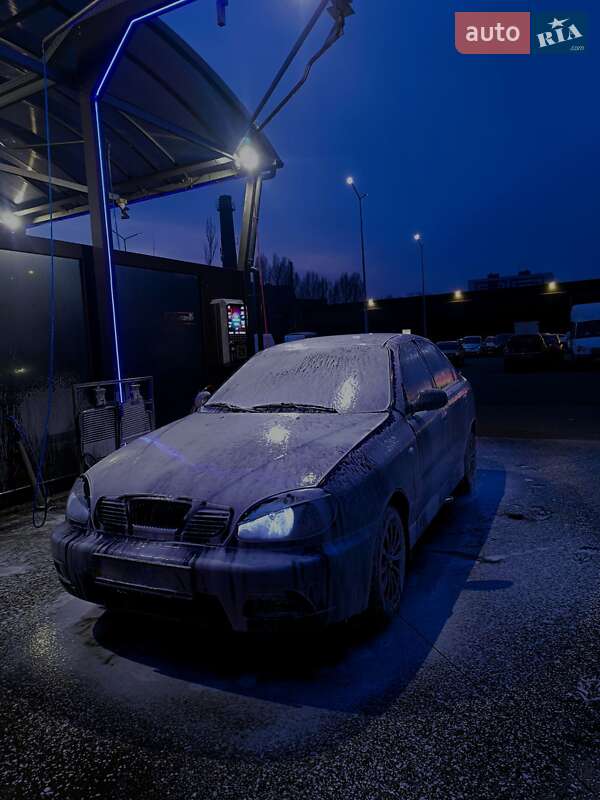 Седан Daewoo Lanos 1998 в Тячеве