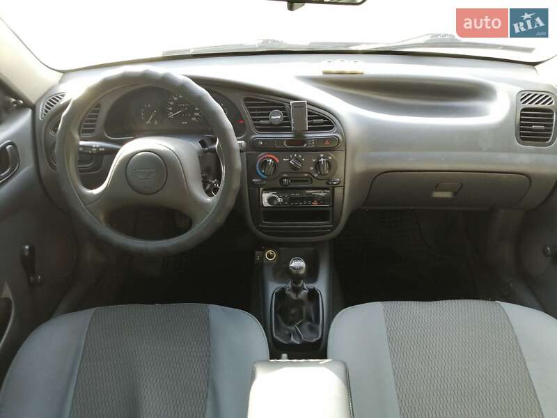 Седан Daewoo Lanos 2005 в Дніпрі