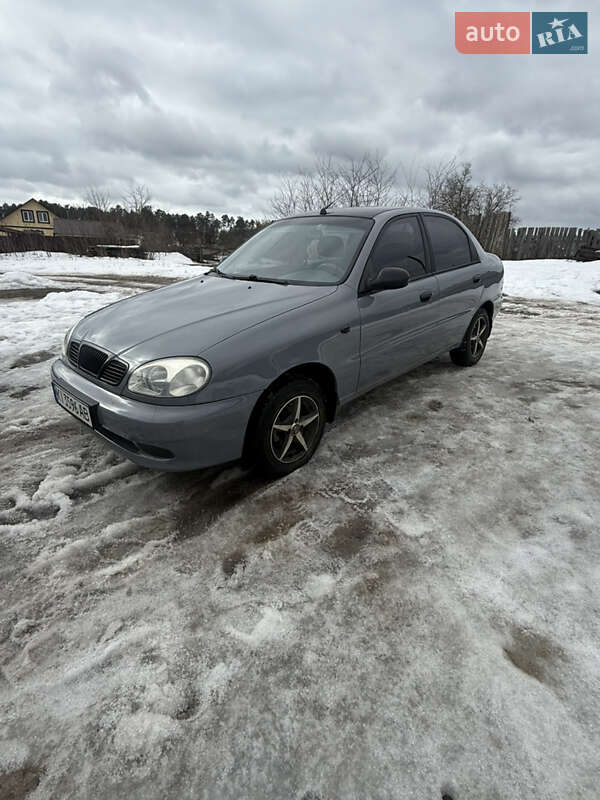 Седан Daewoo Lanos 2007 в Десне