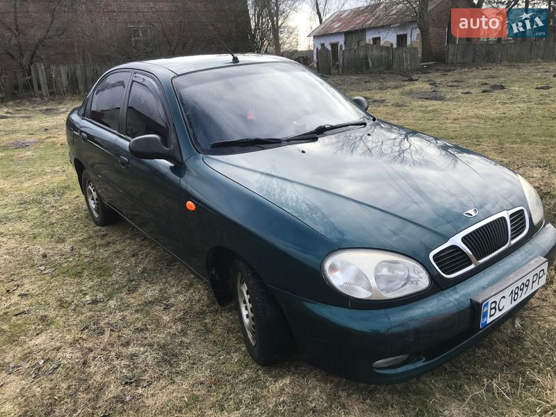 Седан Daewoo Lanos 2004 в Львове