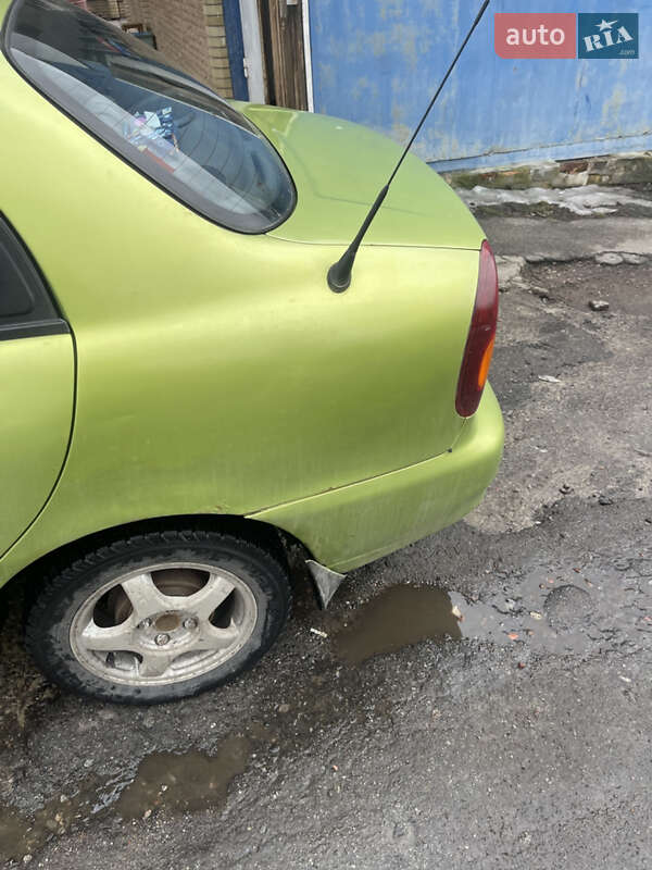 Седан Daewoo Lanos 2003 в Киеве