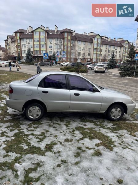 Седан Daewoo Lanos 2008 в Києві