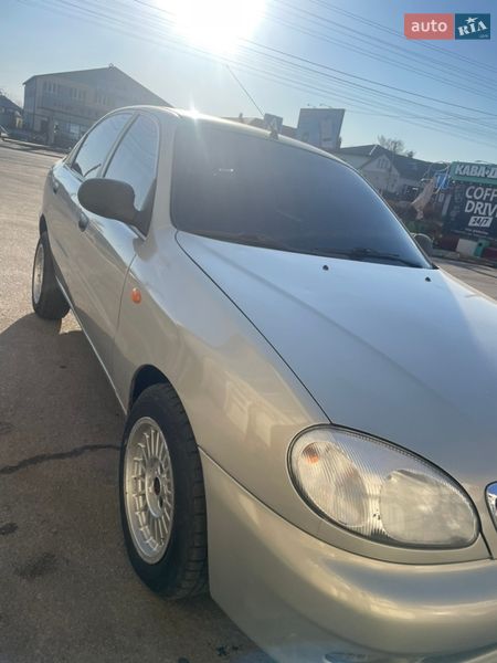 Седан Daewoo Lanos 2010 в Борисполі