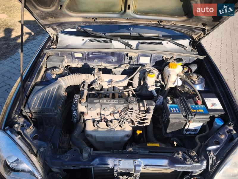 Седан Daewoo Lanos 2004 в Стрию