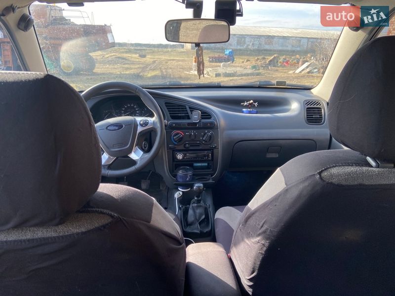 Седан Daewoo Lanos 2005 в Дніпрі