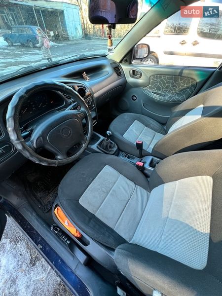 Седан Daewoo Lanos 2002 в Києві