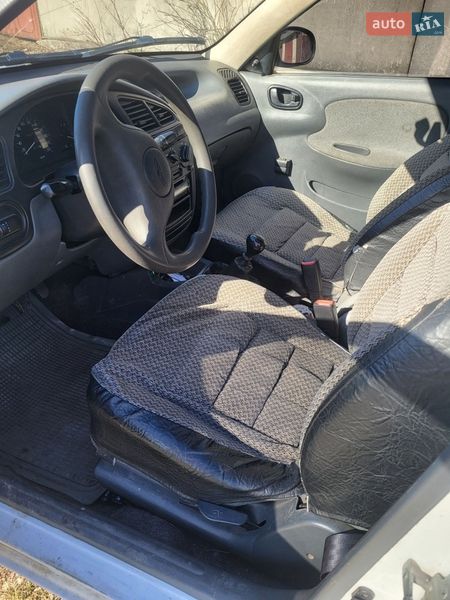 Седан Daewoo Lanos 2008 в Дніпрі