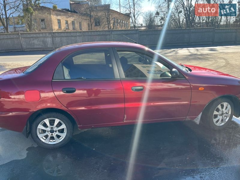 Седан Daewoo Lanos 2005 в Киеве
