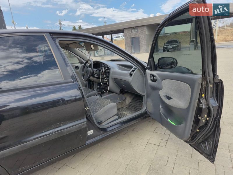 Седан Daewoo Lanos 2006 в Львове