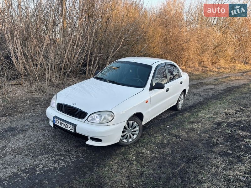 Седан Daewoo Lanos 2003 в Первомайську