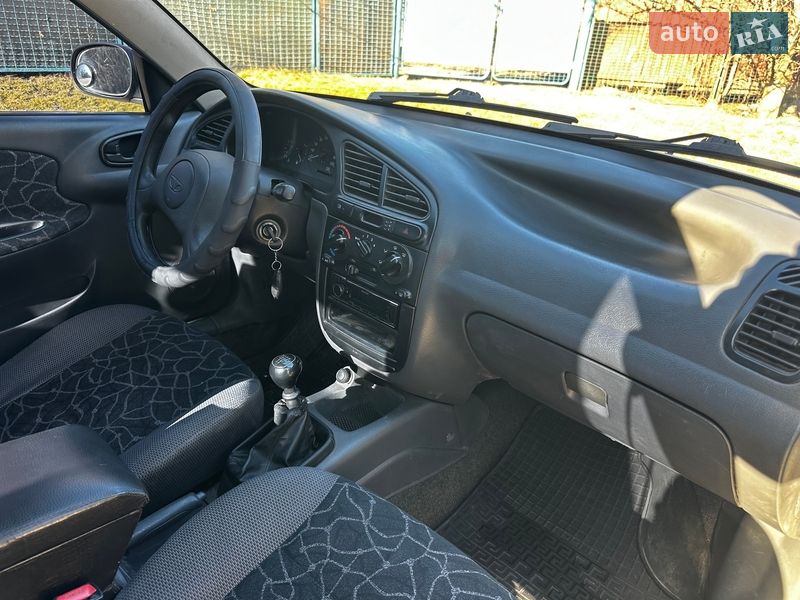 Седан Daewoo Lanos 2004 в Полтаві
