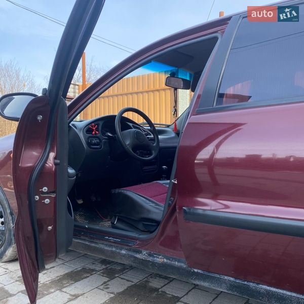 Седан Daewoo Lanos 2009 в Львові