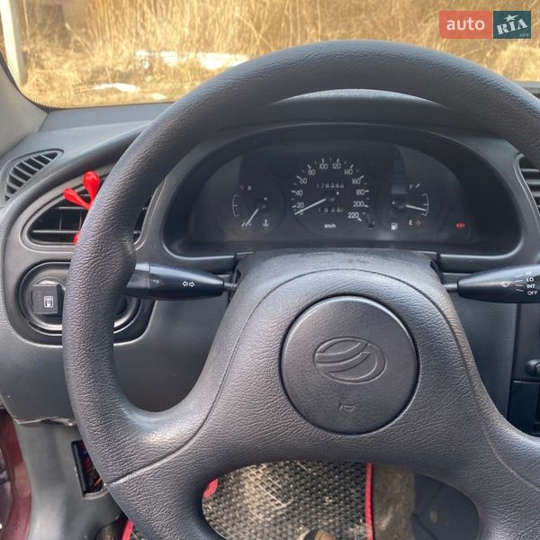 Седан Daewoo Lanos 2009 в Львові