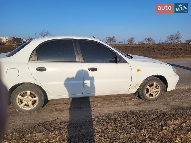 Daewoo Lanos 2012