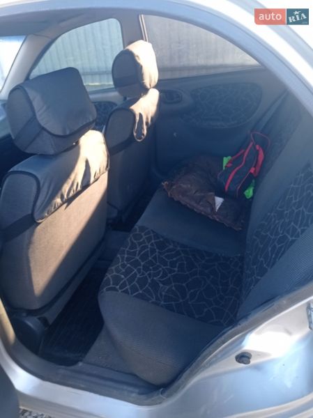 Седан Daewoo Lanos 2002 в Полтаве