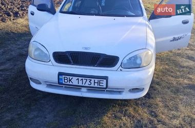 Седан Daewoo Lanos 2003 в Почаеве