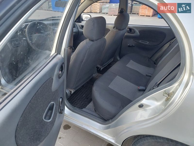 Седан Daewoo Lanos 2006 в Броварах