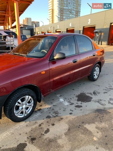Седан Daewoo Lanos 2004 в Харкові