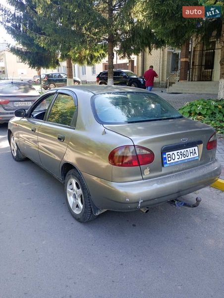 Седан Daewoo Lanos 2002 в Чорткове