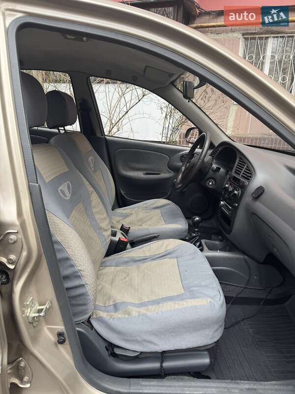 Седан Daewoo Lanos 2008 в Днепре