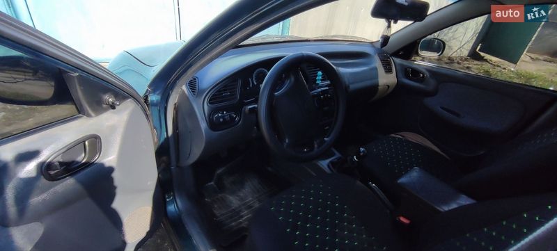 Седан Daewoo Lanos 2004 в Краснограде
