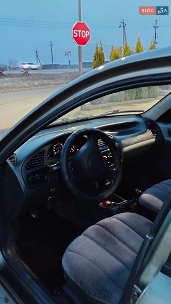Седан Daewoo Lanos 2005 в Львові