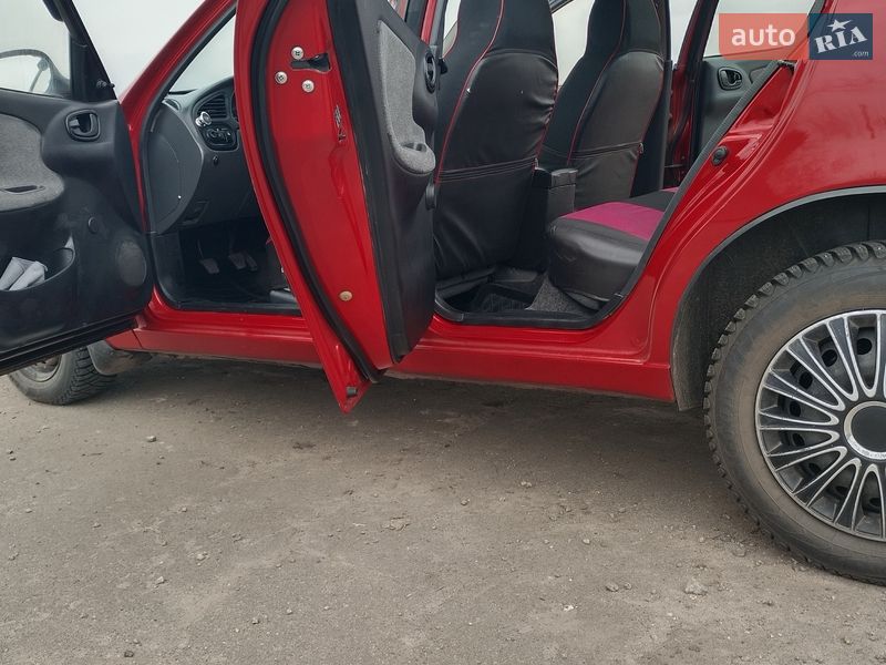Седан Daewoo Lanos 2008 в Березані