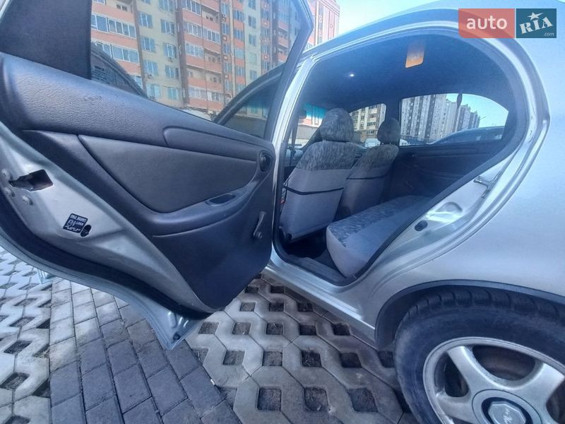 Седан Daewoo Lanos 2003 в Киеве фото 6 Седан Daewoo Lanos 2003 в Киеве