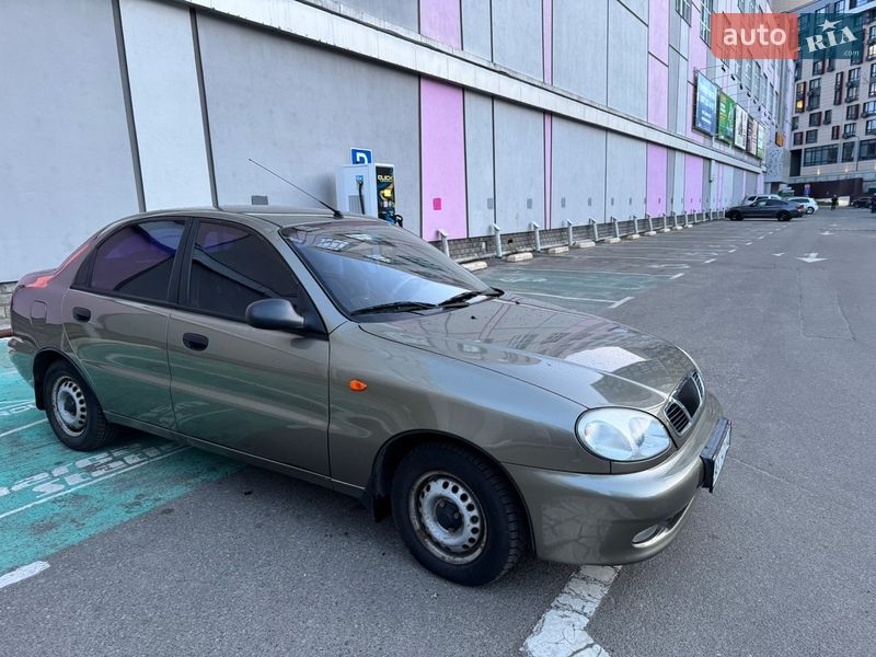Седан Daewoo Lanos 2006 в Киеве